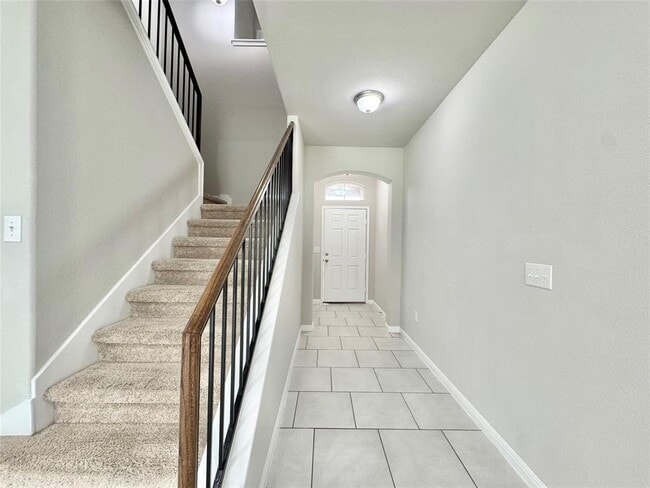 Building Photo - 113 Homily Dr