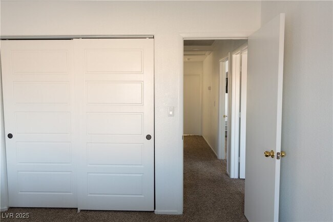 Building Photo - 609 Pimlico Dr