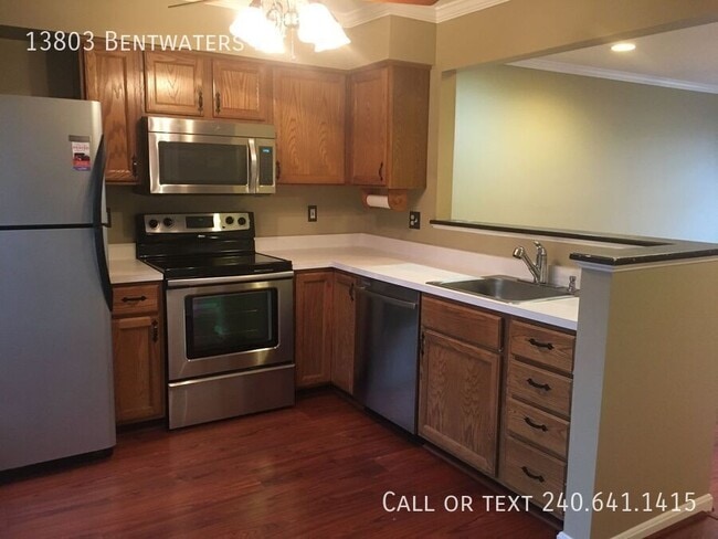 Building Photo - 13803 Bentwaters Dr