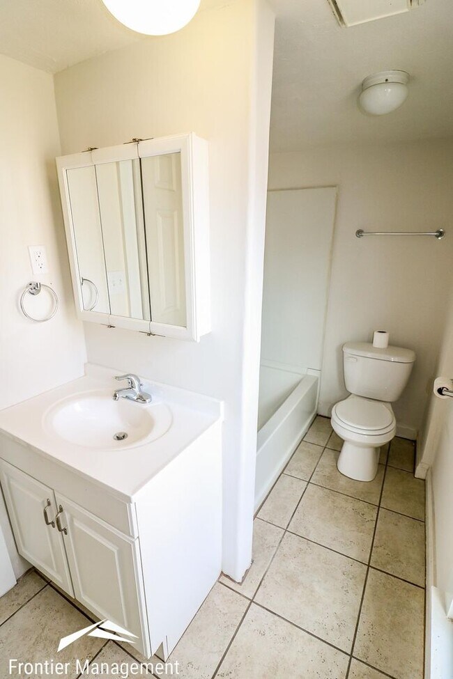 Building Photo - 926 Colorado St