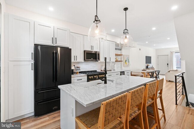 Building Photo - 2231 Earp St