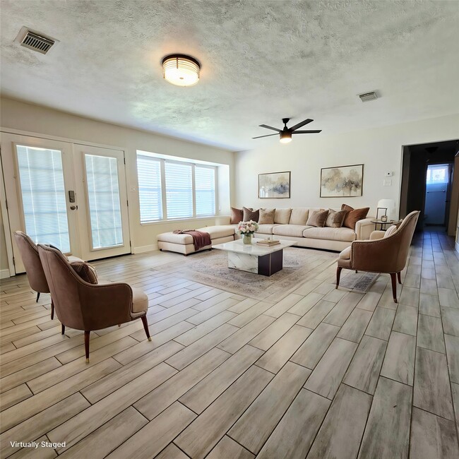 Building Photo - 11306 Montverde Ln