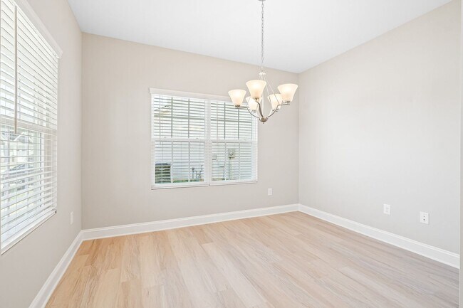 Building Photo - *Beautiful Home @ Aberdeen on Lake Mackintosh*