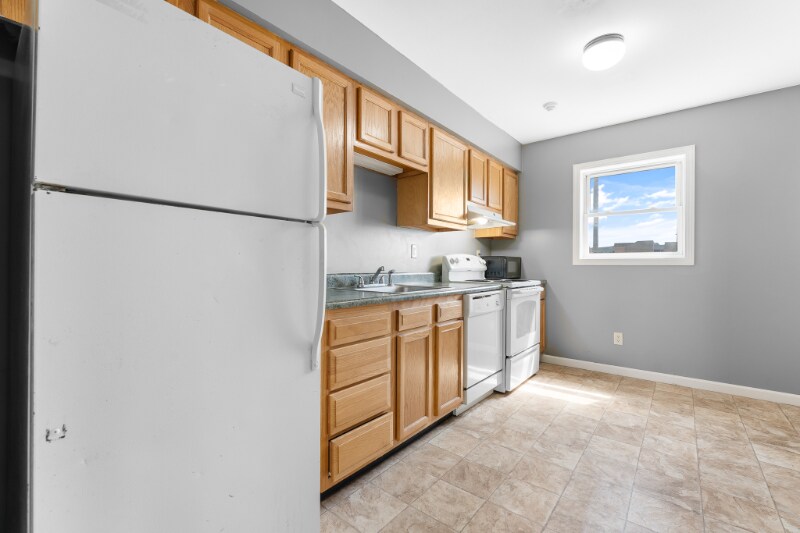 Building Photo - 527 Grant Ave