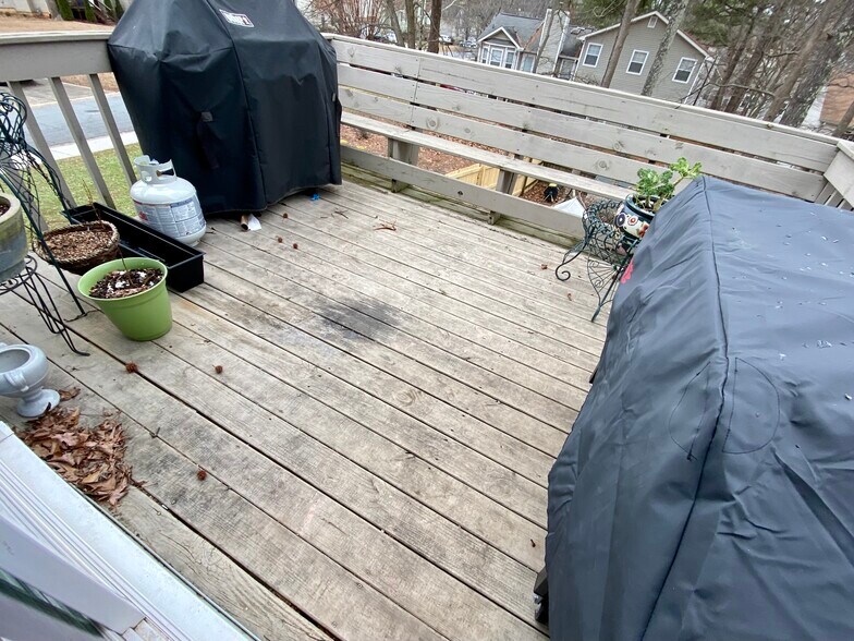 Building Photo - 1095 Mountain Springs Dr NW