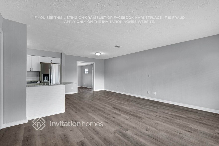 Building Photo - 7123 Hielo Dr