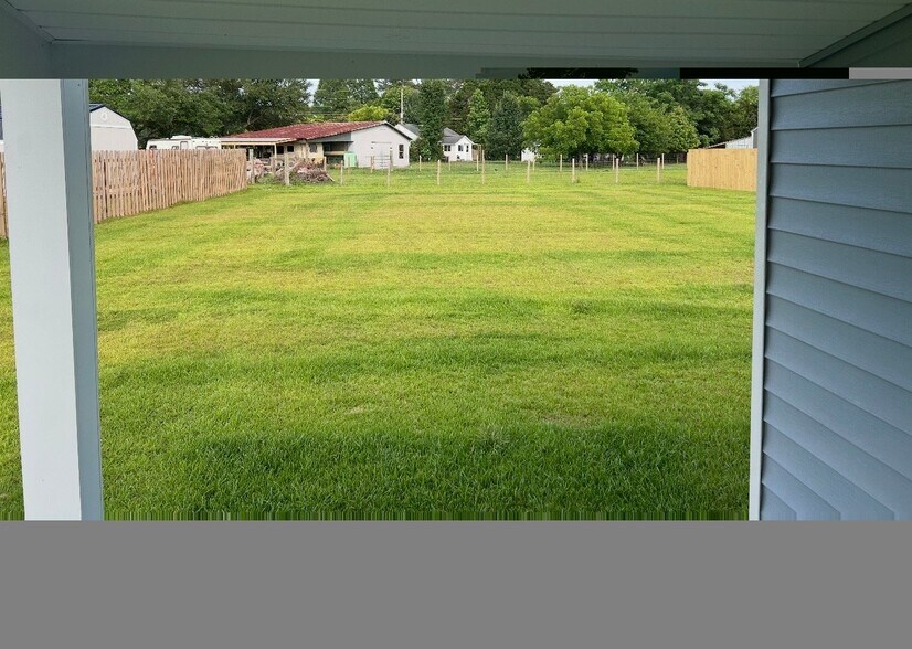 Building Photo - 158 Stella Rd