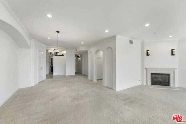 Building Photo - 1820 Benecia Ave