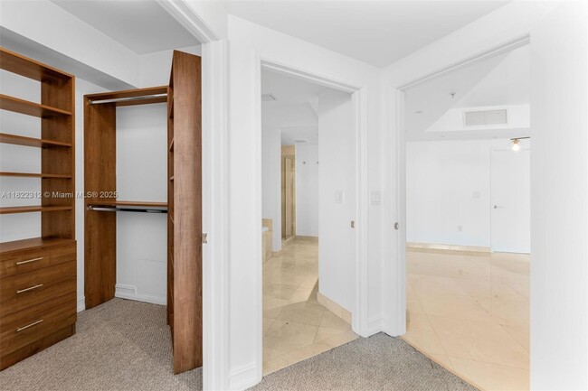 Building Photo - 19400 Turnberry Way