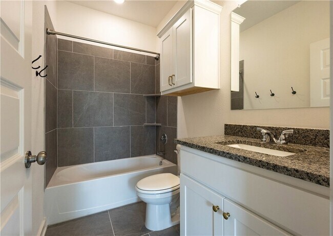 Building Photo - 2206 Hall of Fame Ct