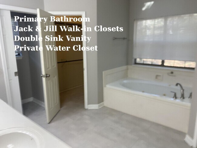 Building Photo - 4502 Pennpointe Pl