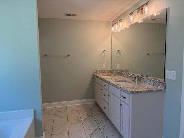 Building Photo - 1215 Seagrove Dr