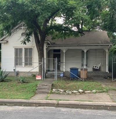 Primary Photo - 900 E 3rd St