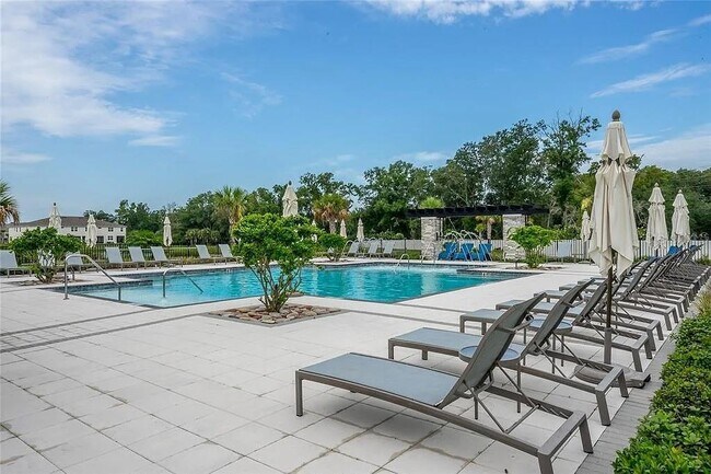 Building Photo - 26082 Woven Wicker Bnd