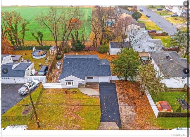 Building Photo - 92 Ruland Rd N