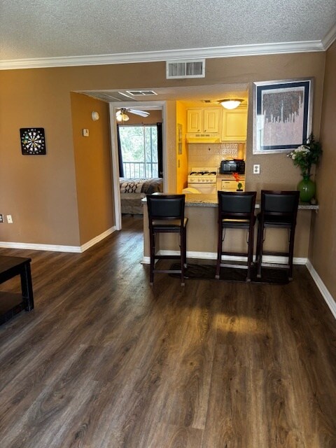 Building Photo - 121 Oyster Bay Cir