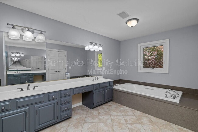 Building Photo - 14637 Timberlake Manor Ct