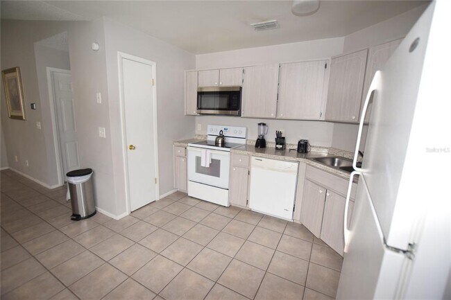 Building Photo - 7706 Indian Ridge Trail S