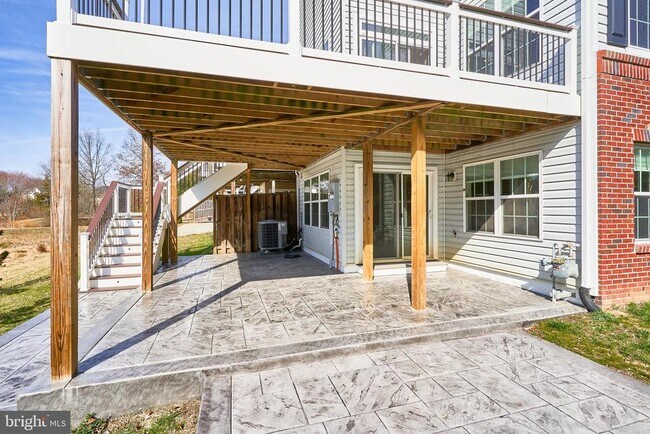 Building Photo - 41625 Broxbourne Terrace