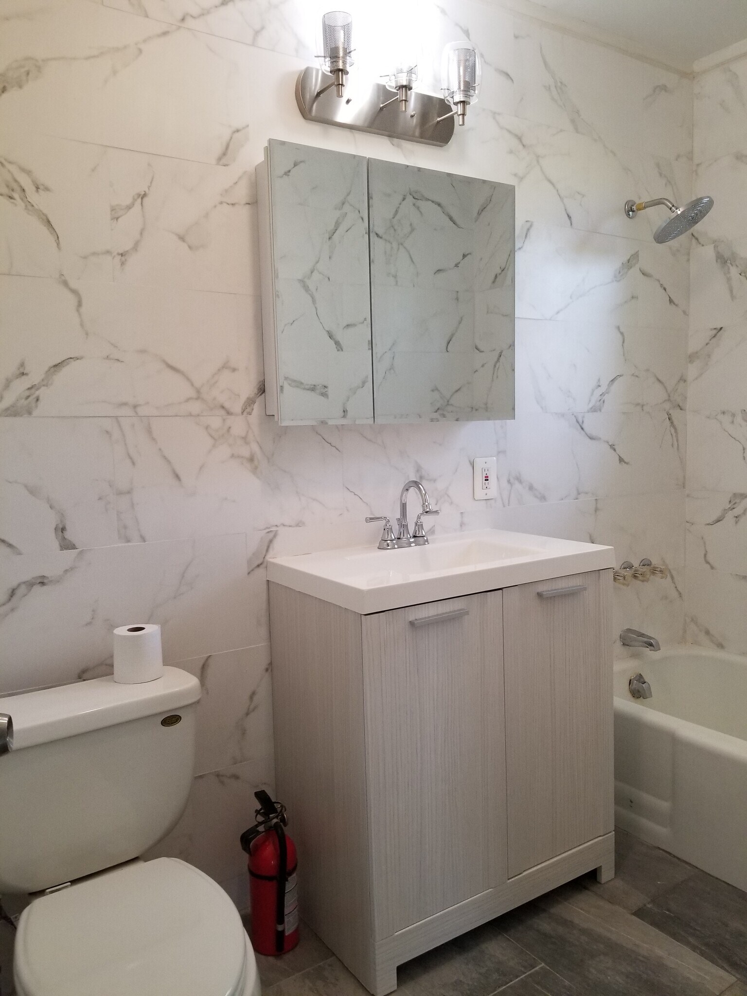 Building Photo - 30 Hobson Ave