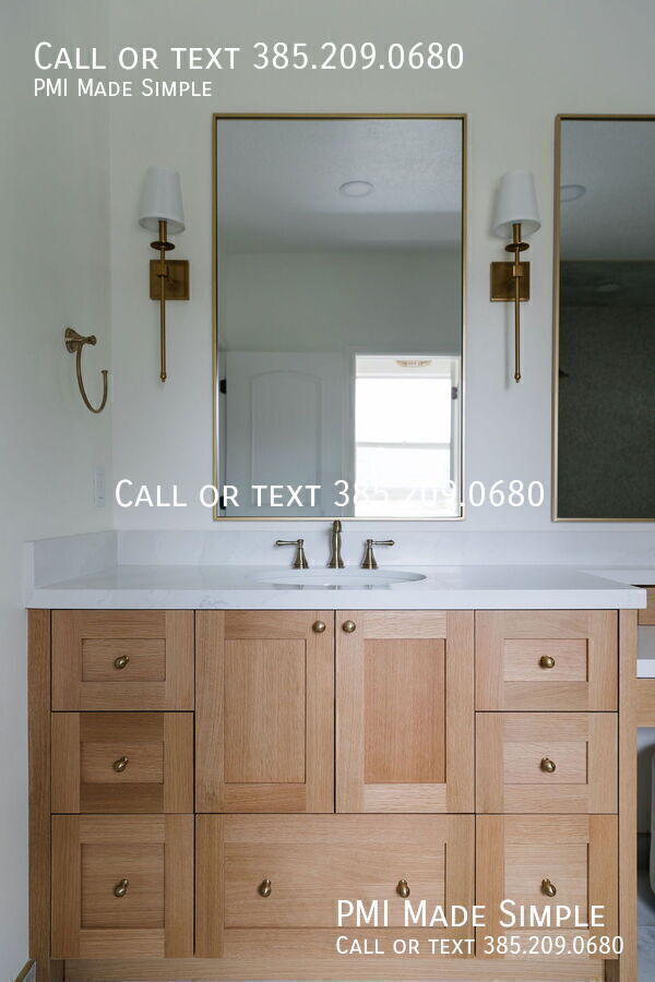 Building Photo - 1777 Crimson Oak Dr
