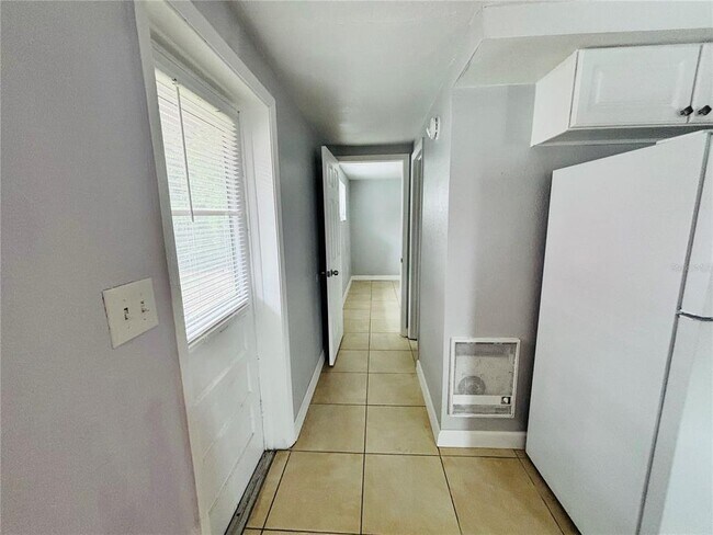 Building Photo - 1310 Lexington Ct