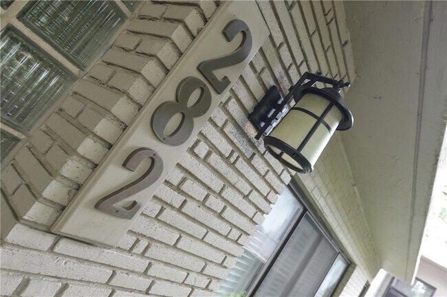 Building Photo - 282 Ardmore Cir NW