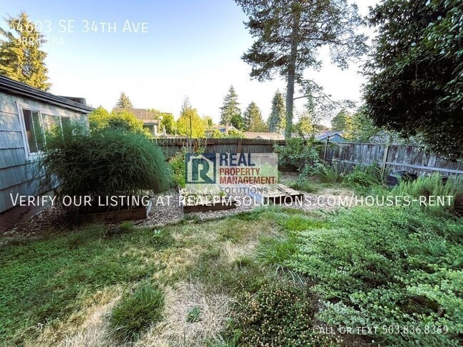 Building Photo - 4603 SE 34th Ave