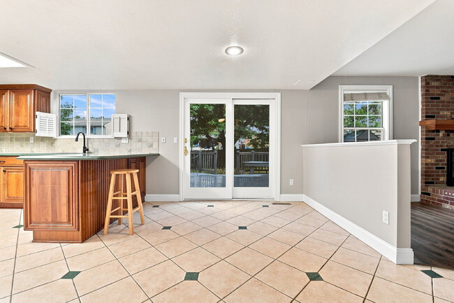 Building Photo - $2,645.95, 4-bed, 2.5-bath located in Centennial with a fenced backyard.