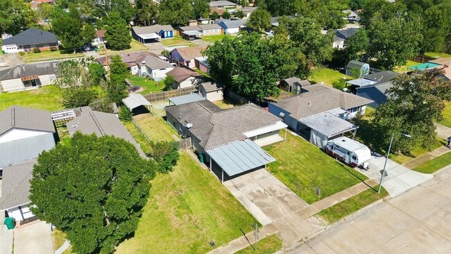 Building Photo - 1203 Valerie Ave