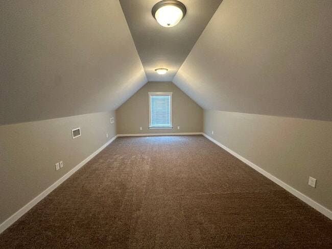 Building Photo - Beautiful Prattville Home
