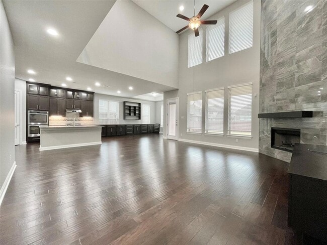 Building Photo - 3809 Mineral Dr