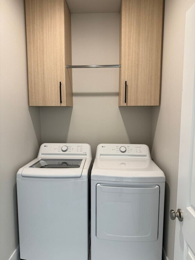 Building Photo - Beautiful Four Bedroom New Construction Home For Rent