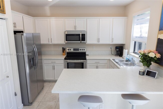 Building Photo - 24950 SW 114th Ave