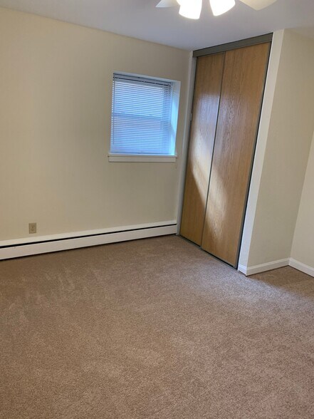 Building Photo - 859 St Paul Ave