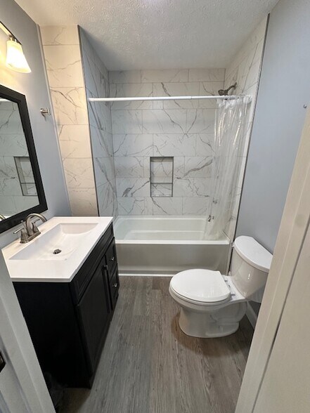 Building Photo - 128 Harness Rd