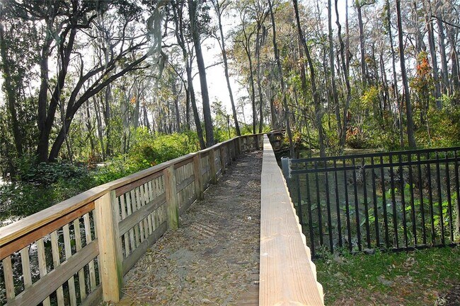 Building Photo - 1079 W Magnolia St