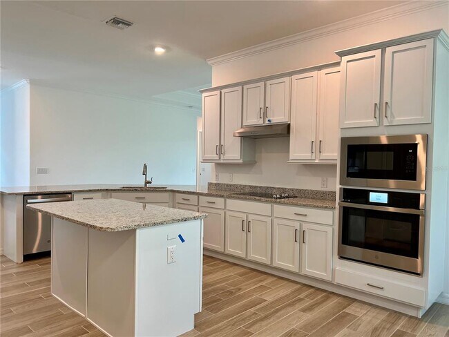 Building Photo - 25246 Keygrass Ct