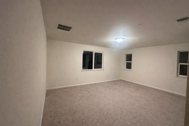 Building Photo - 646 Aromas Pl