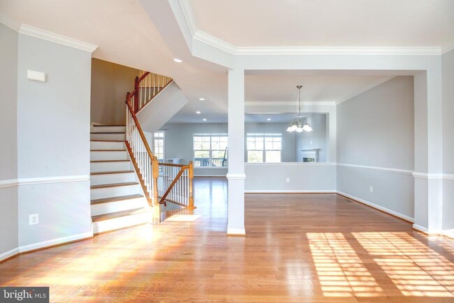 Building Photo - 11932 Blue Violet Way