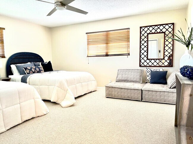 Building Photo - 602 N Shore Dr E