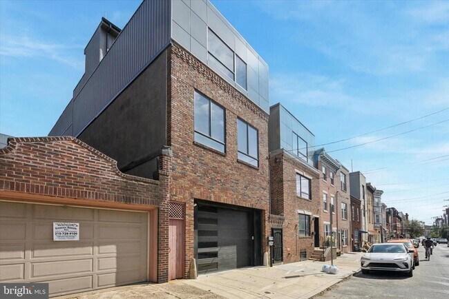 Building Photo - 721 N 3rd St