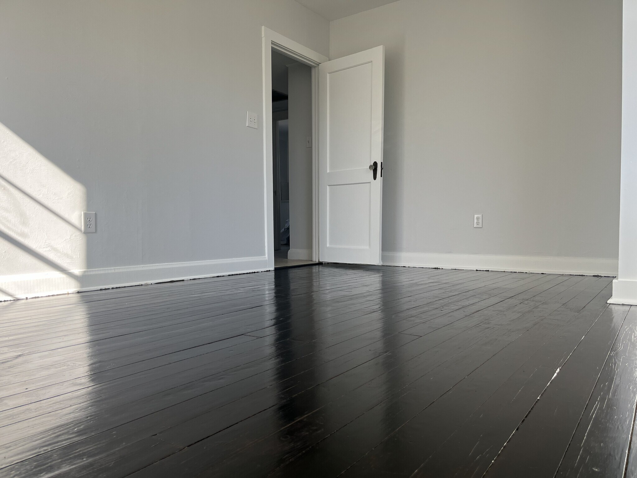 Building Photo - 2717 S Fletcher Ave