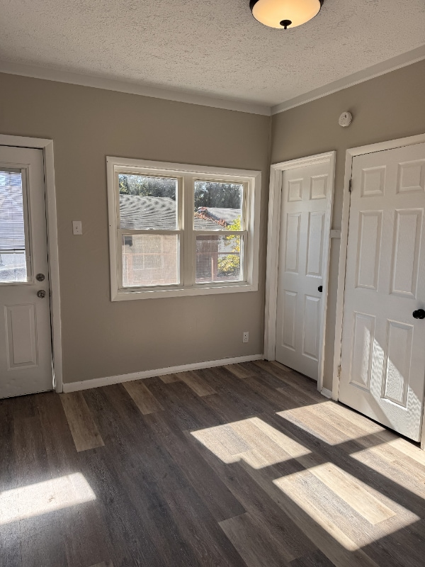 Building Photo - 564 Eastern Ave