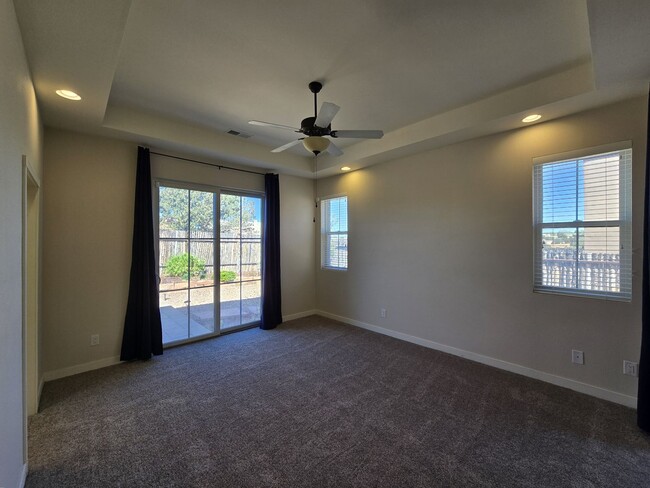 Building Photo - 3161 Viale Tresana Ct