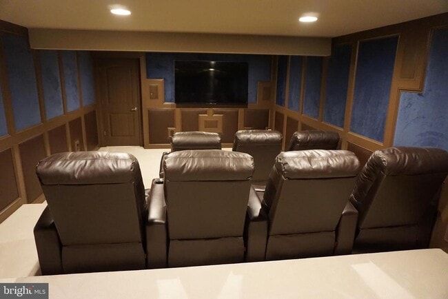 Building Photo - 31611 Exeter Way