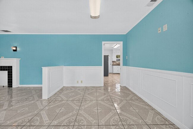 Building Photo - 907 Buckalew St