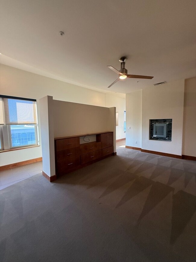 Building Photo - Blue Earth One Bedroom For Lease