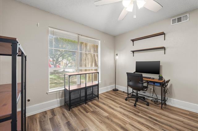 Building Photo - 1818 Highbrook Ct