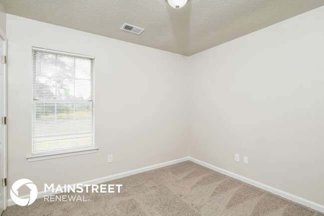 Building Photo - 7073 Gleneagles Dr